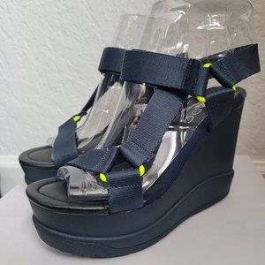 RARE ALDO Sporty Wedge Sandal